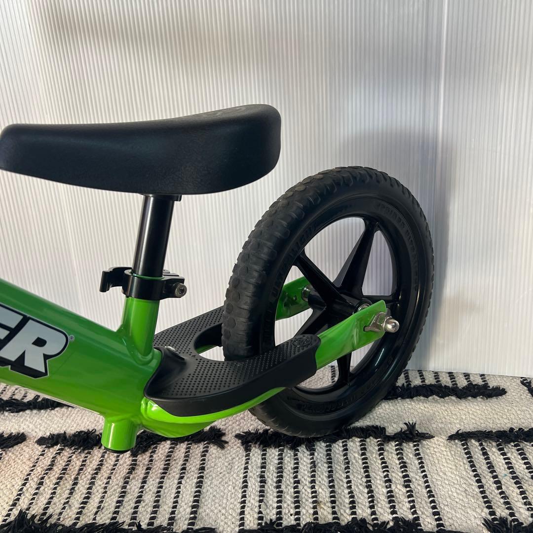 STRIDER スポーツ バランスバイク 12インチ グリーン
