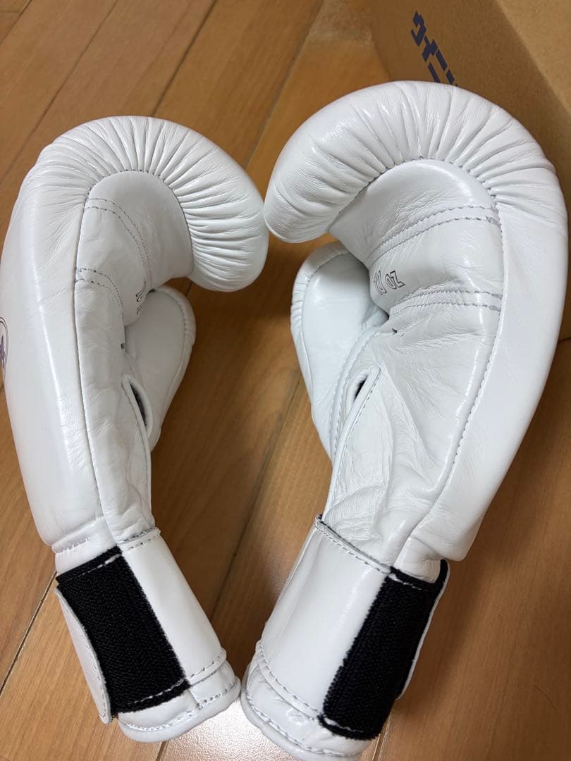 Winning ボクシンググローブ 10 oz