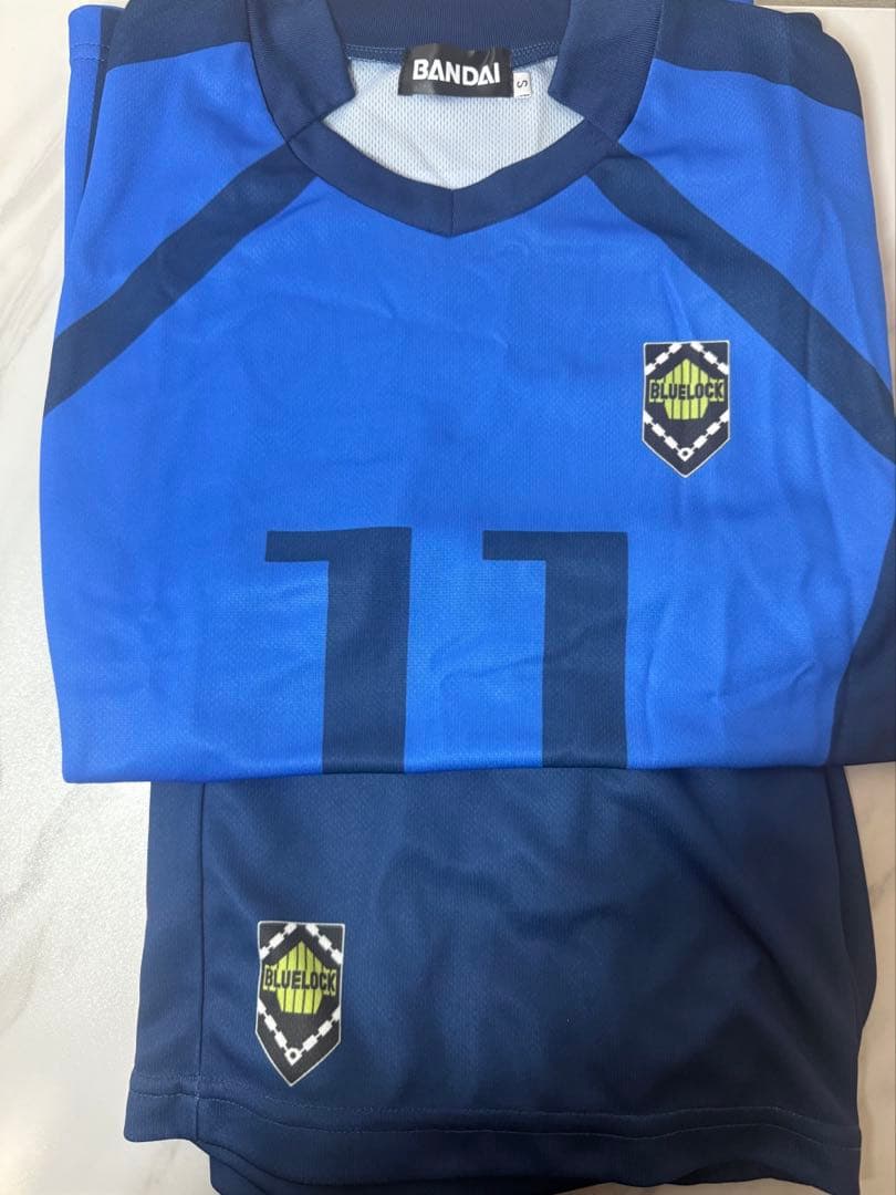 【結衣】潔世一　公式 ユニフォームコレクション2 上下セット