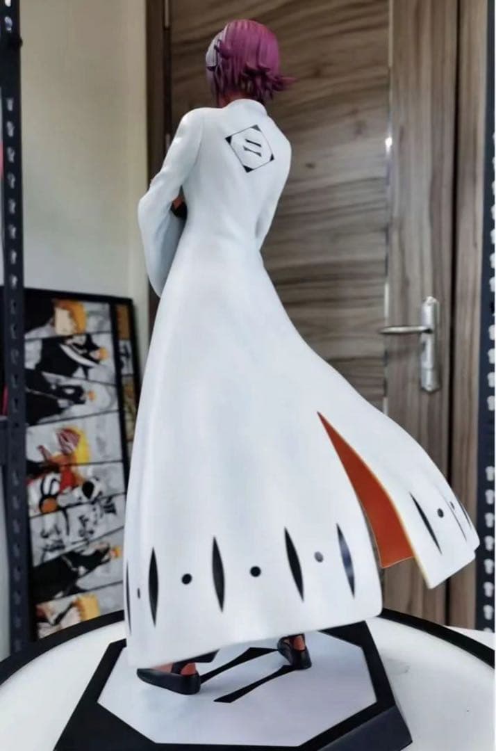 BLEACH 黒衣少年図 四楓院夜一 ガレージキット ガレキ スタチュー②