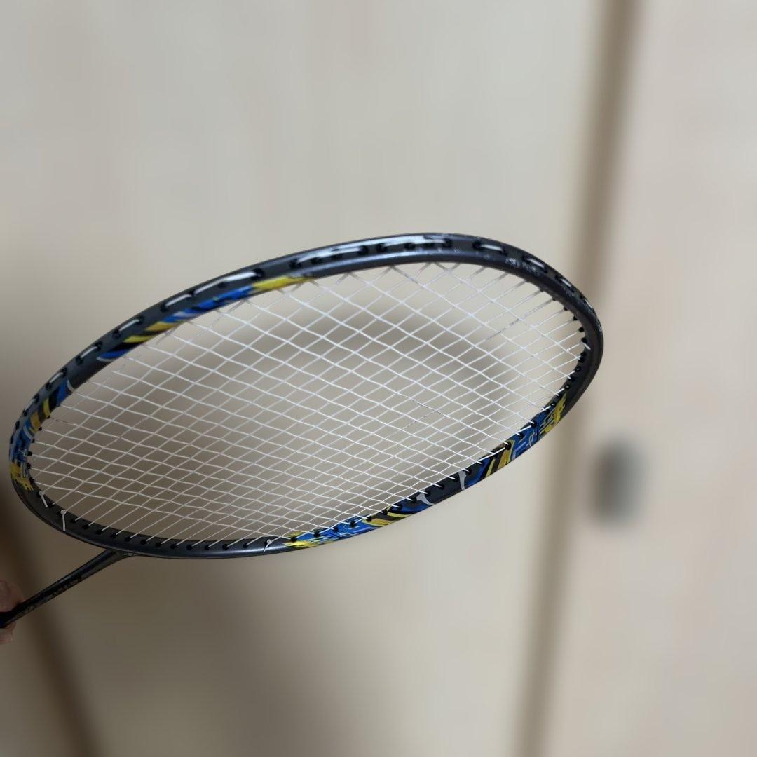 ヨネックス　バドミントンラケット　アークセイバー3