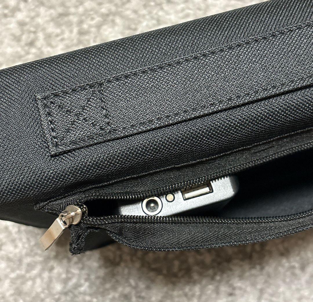 8 ソーラーパネル 防水撥水 60W 約1.4kg 急速充電 折り畳み式