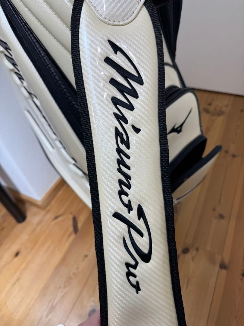 ○ミズノプロ　キャディバッグ　ゴルフバック　白　養老ジャパン