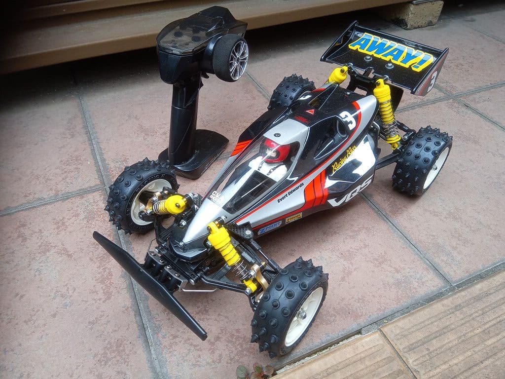 ラジコン VQS　2020　2.4GHz フルセット バンキッシュ　タミヤ　RC