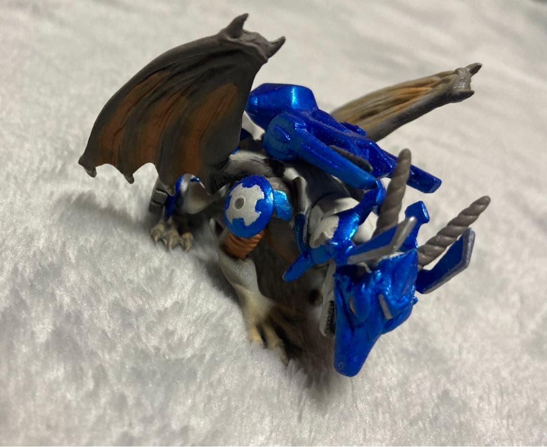 デュエルマスターズ　ボルメテウスホワイトドラゴン　未使用　立体フィギュア　レア