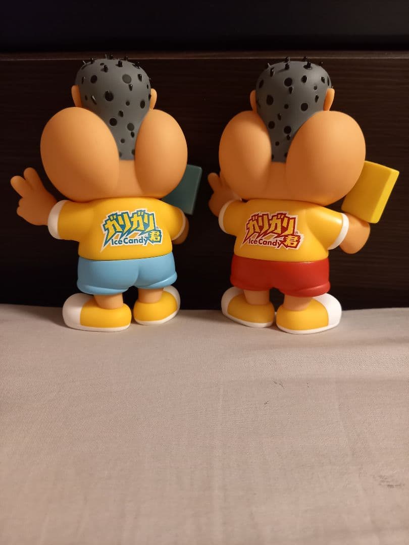 メディコム・トイ　ヴァイナル・コレクティブル・ドールズ　ガリガリくん