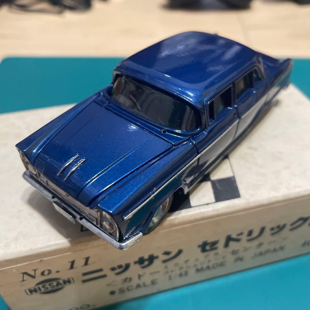 可堂玩具　カドー　ニッサン セドリック30D