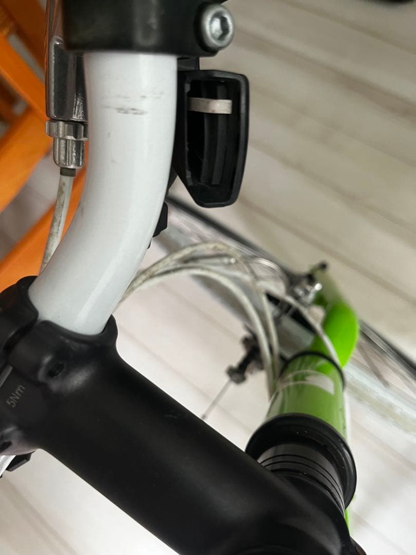 LOUISGARNEAU CHASSE新品タイヤ、ハンドル、グリップ、ブレーキ