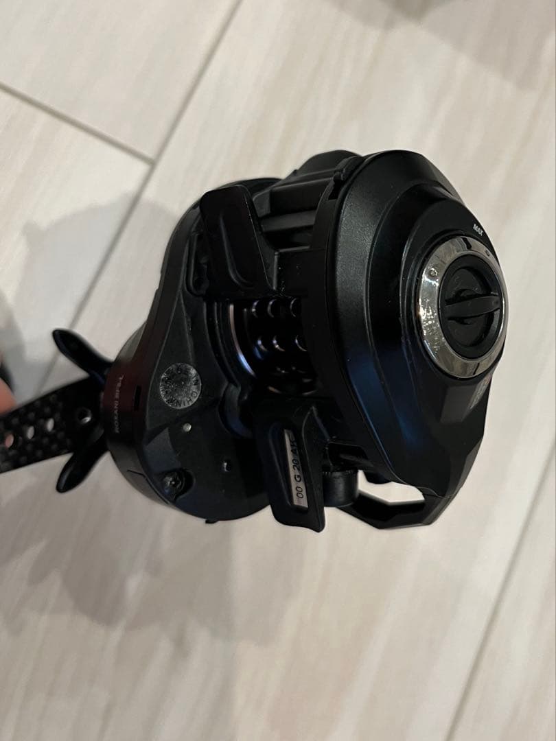 リール AbuGurcia ROXANI BF8-L