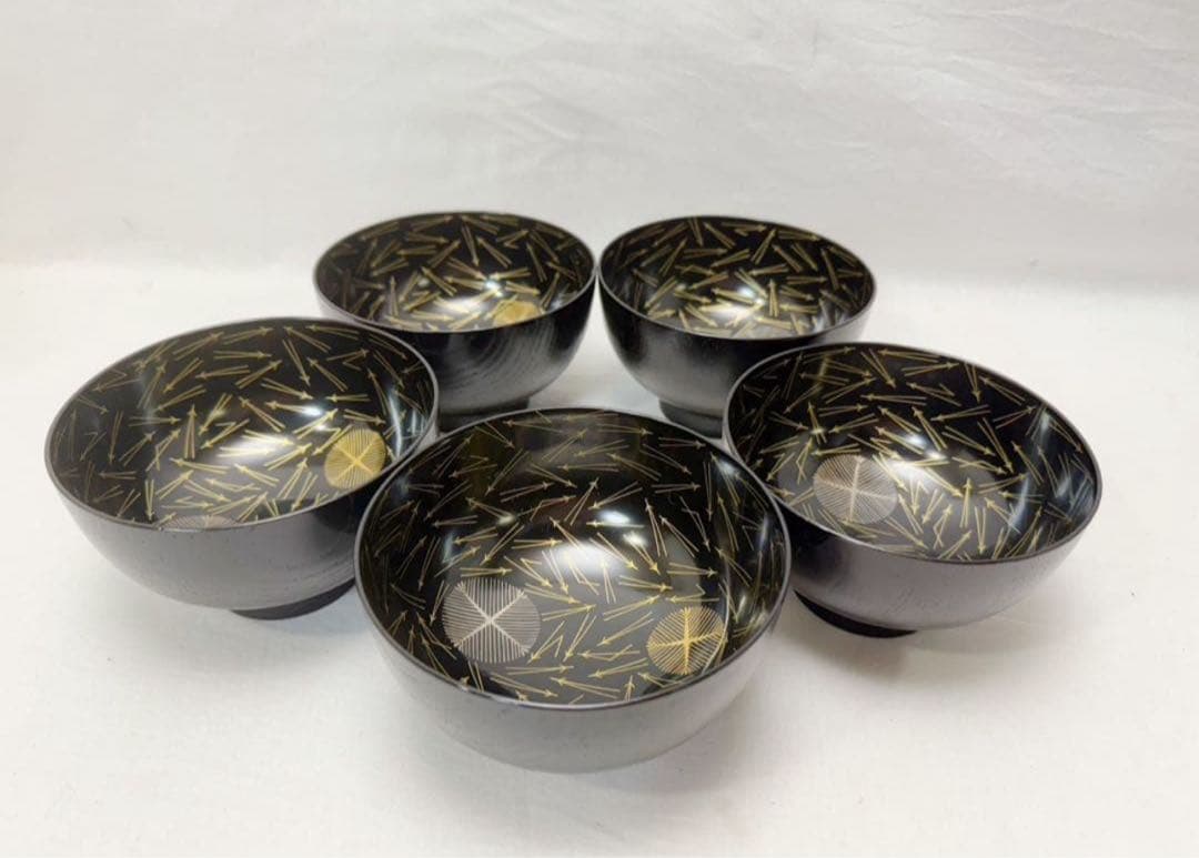 ほぼ未使用 懐石道具 木製黒塗 吸物椀 金彩松葉見返し蒔絵 木箱