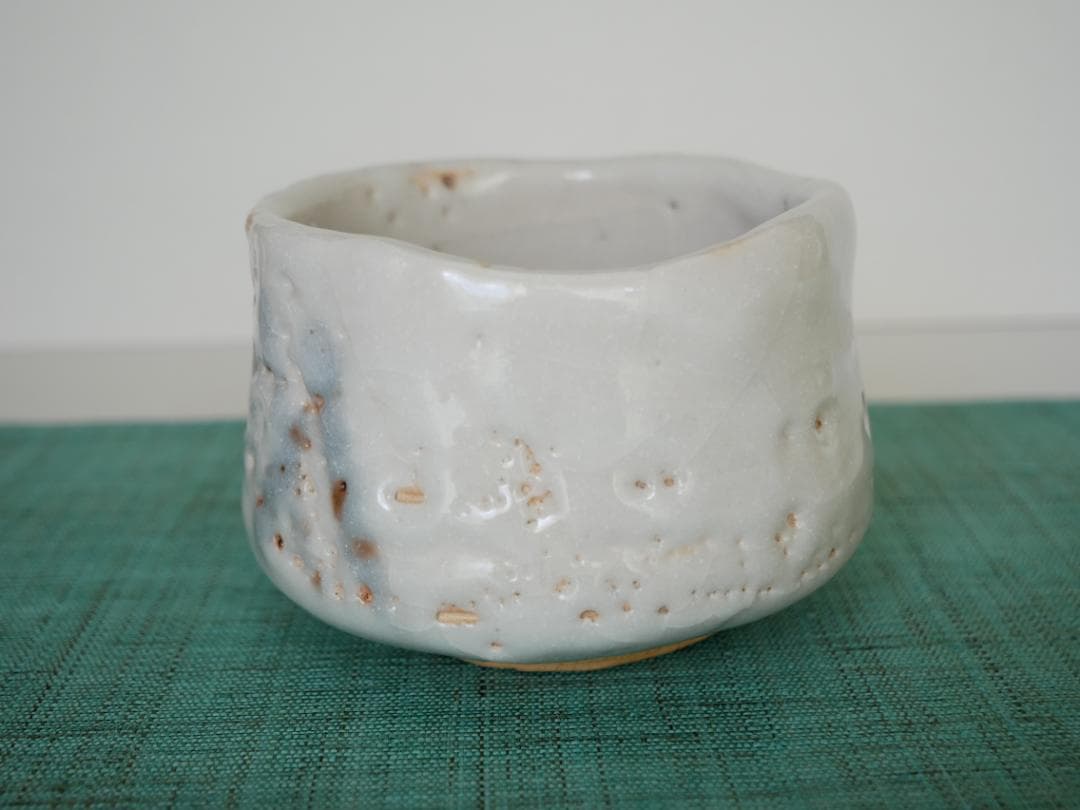 荒川豊蔵作　志野茶碗「つどい」