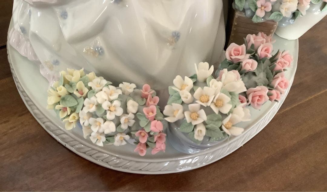 リヤドロ　花売りの姉妹　Vendiendo flores 5537 美品