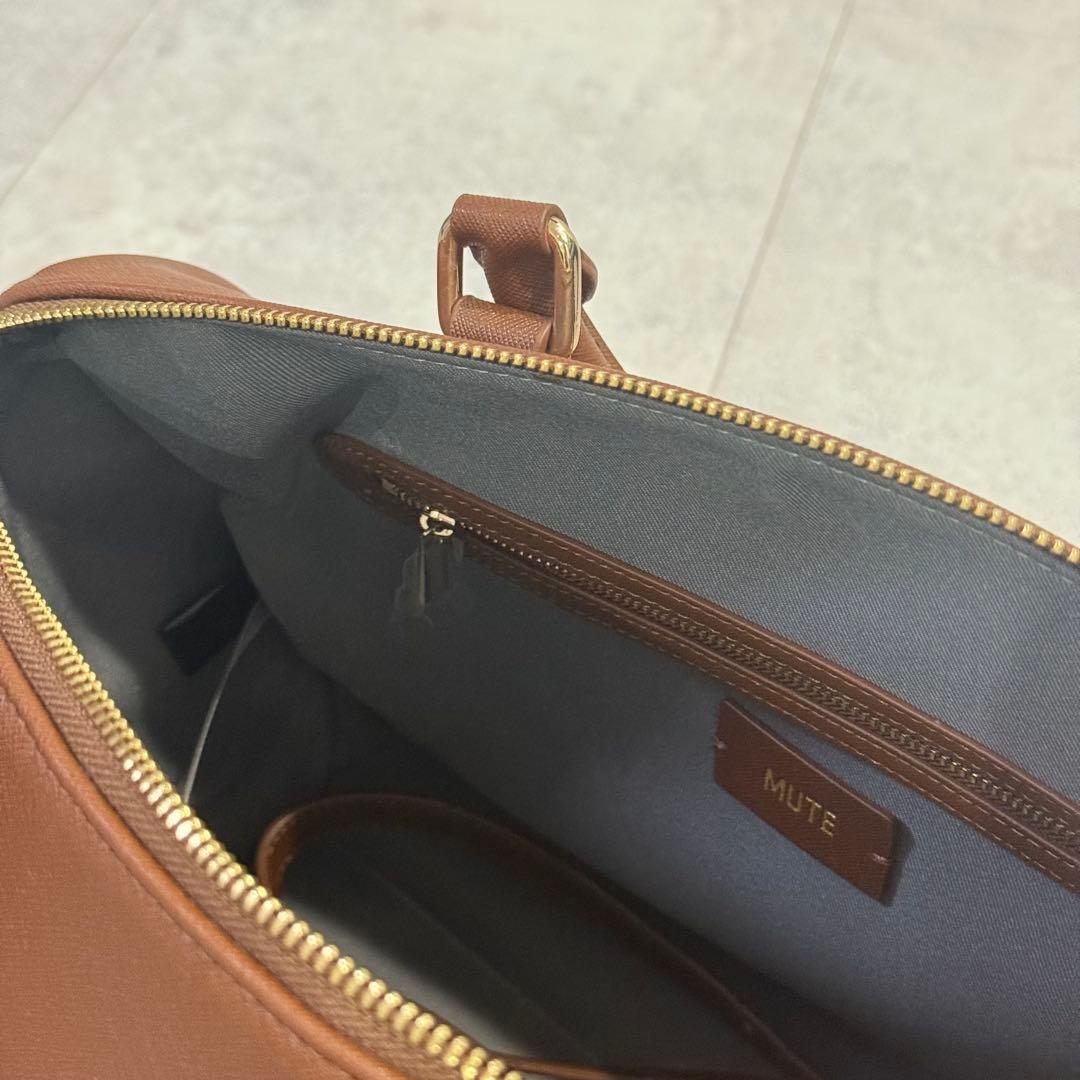 テテ テヒョン MUTE ボストンバッグ BTS