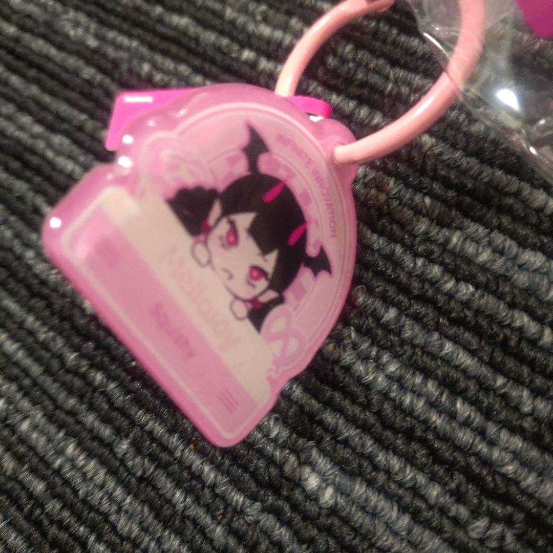 【最終値下げ】Mellojoy 贅沢スフレ　ストロベリー　スクイーズ　メロジョイ