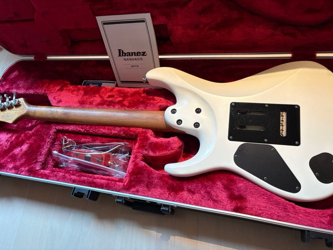 【値下げ】AZ2402 PWF Ibanez prestige中古美品