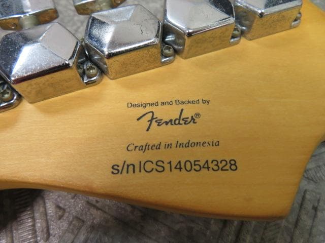 t*n様 16RR1824Squier by Fender BULLETSTRA