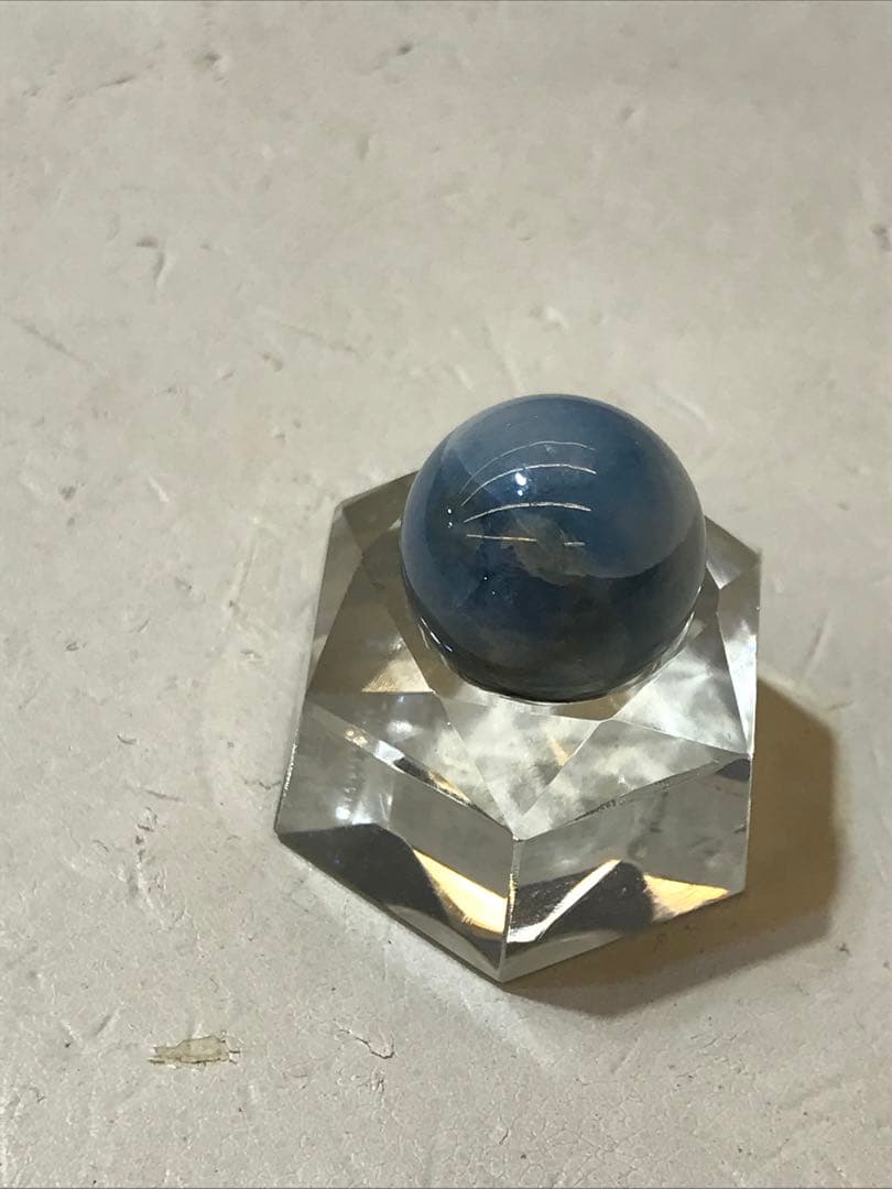 超希少糸魚川コン沢青翡翠丸玉15.4mm