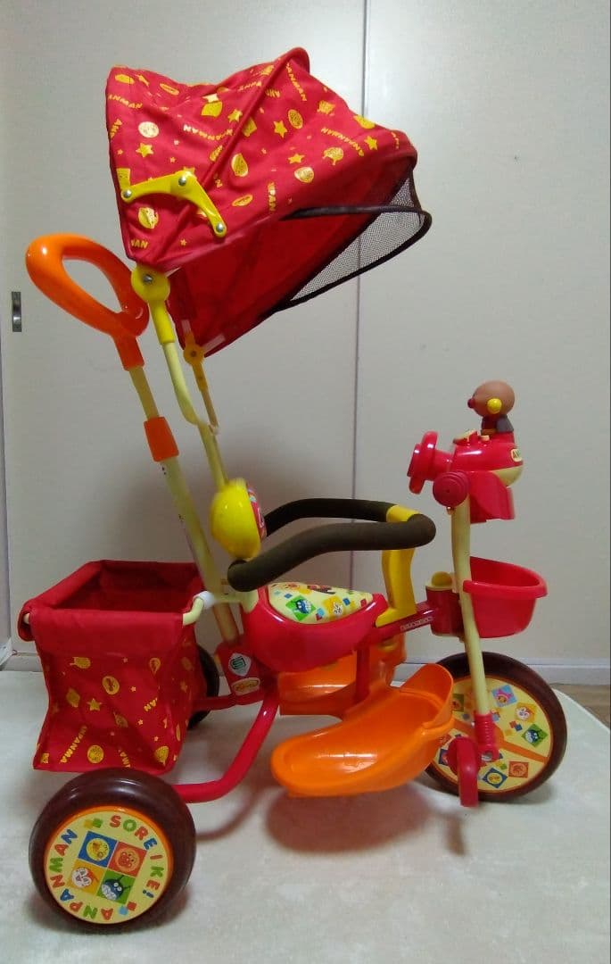 【3/18まで】アンパンマン　デラックスR　三輪車