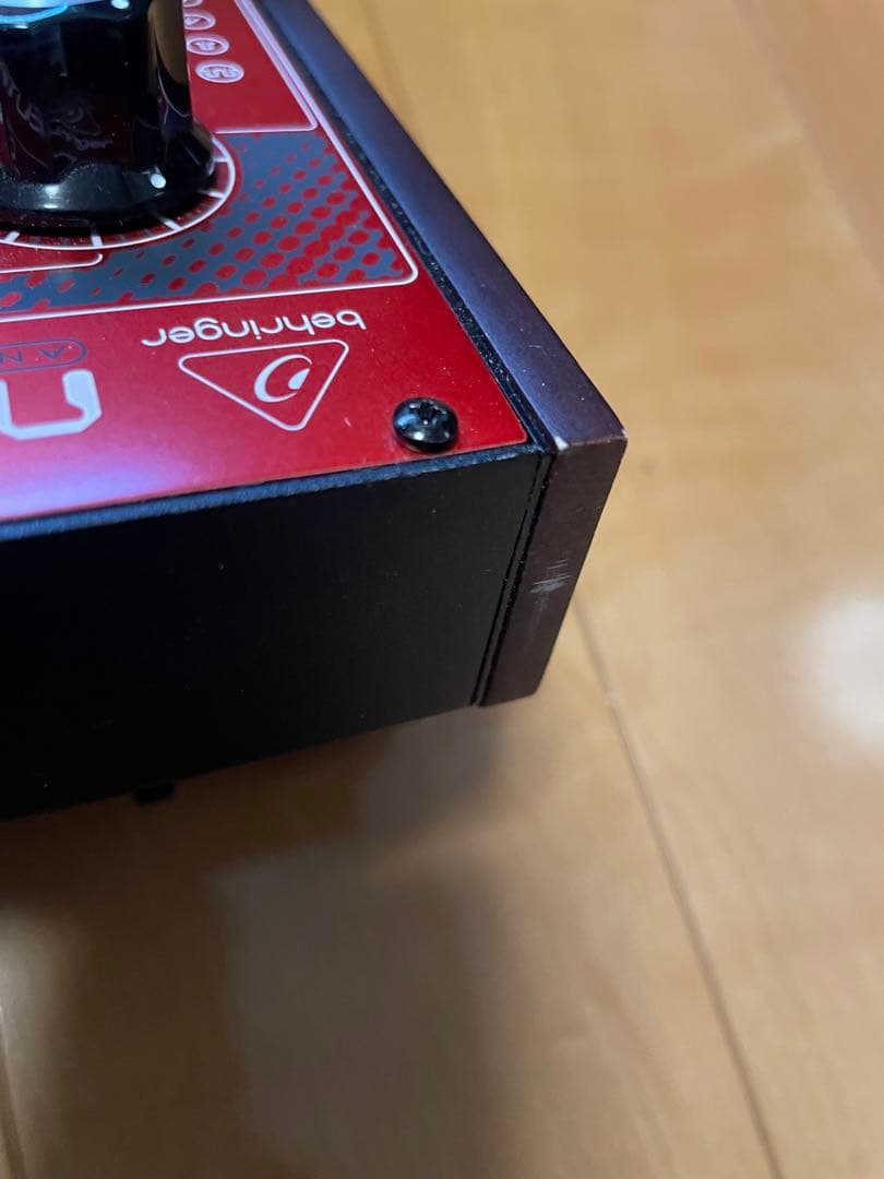 BEHRINGER neutron 元箱付き