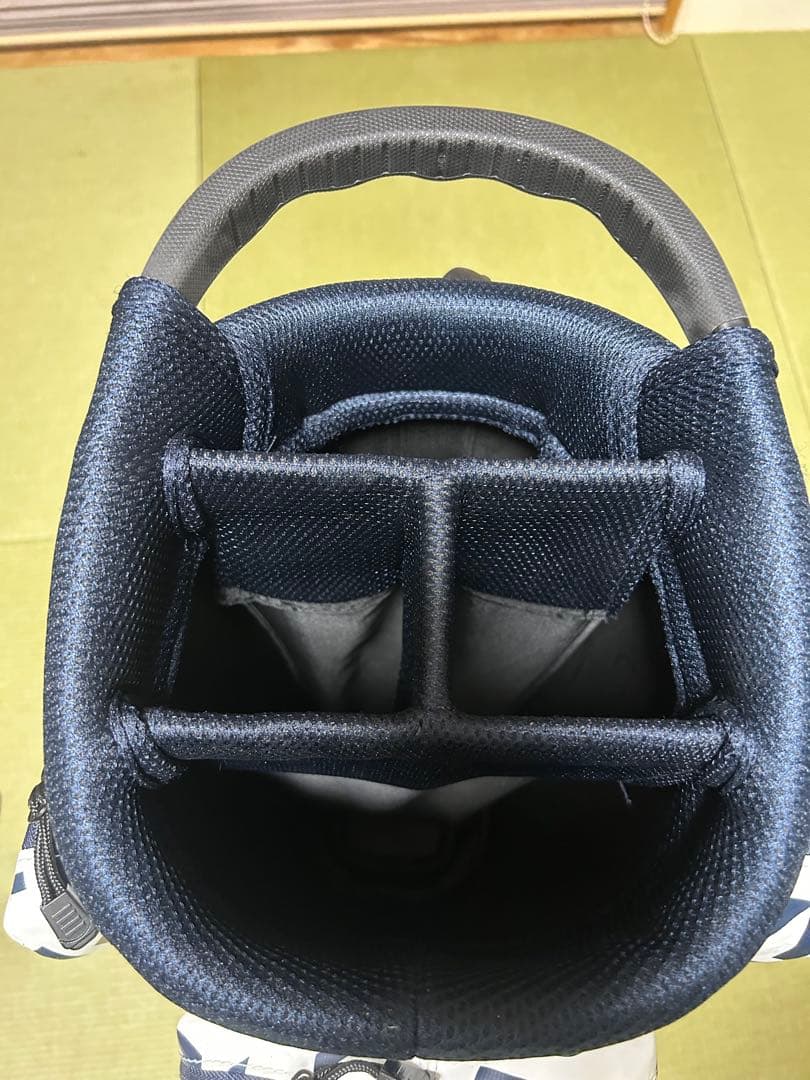 完売トミーヒルフィガー キャディバッグ 希少ロゴプリント　ヘッドカバー3点セット