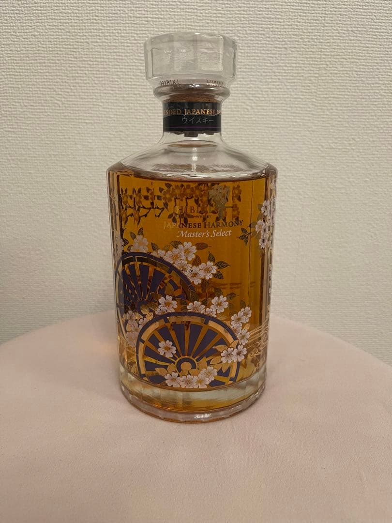 SUNTORY サントリー響 マスターズセレクト 意匠ボトル 700ml 43％