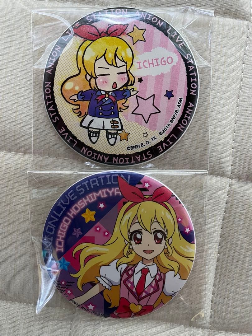 星宮いちご　アイカツ！アニON マグネット付きバッジ セット