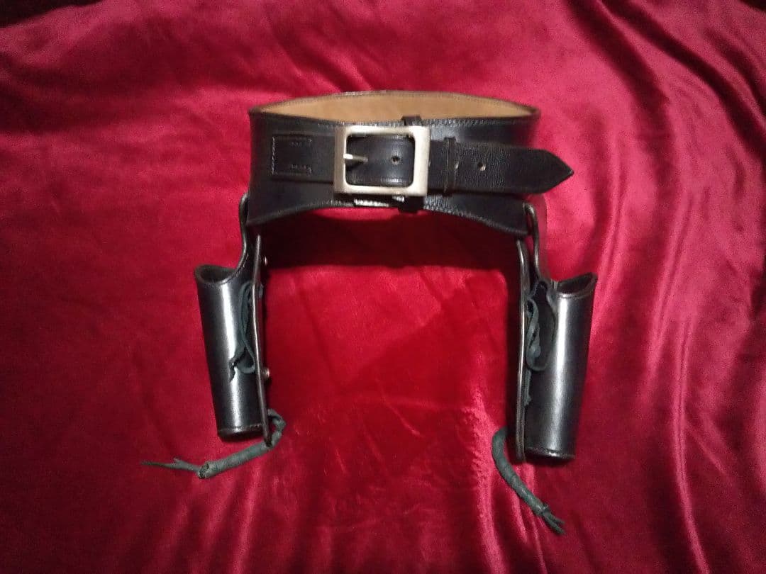 牛革製SAA二丁拳銃早撃ちウエスタンホルスター、ガンベルト メタルライニング仕様