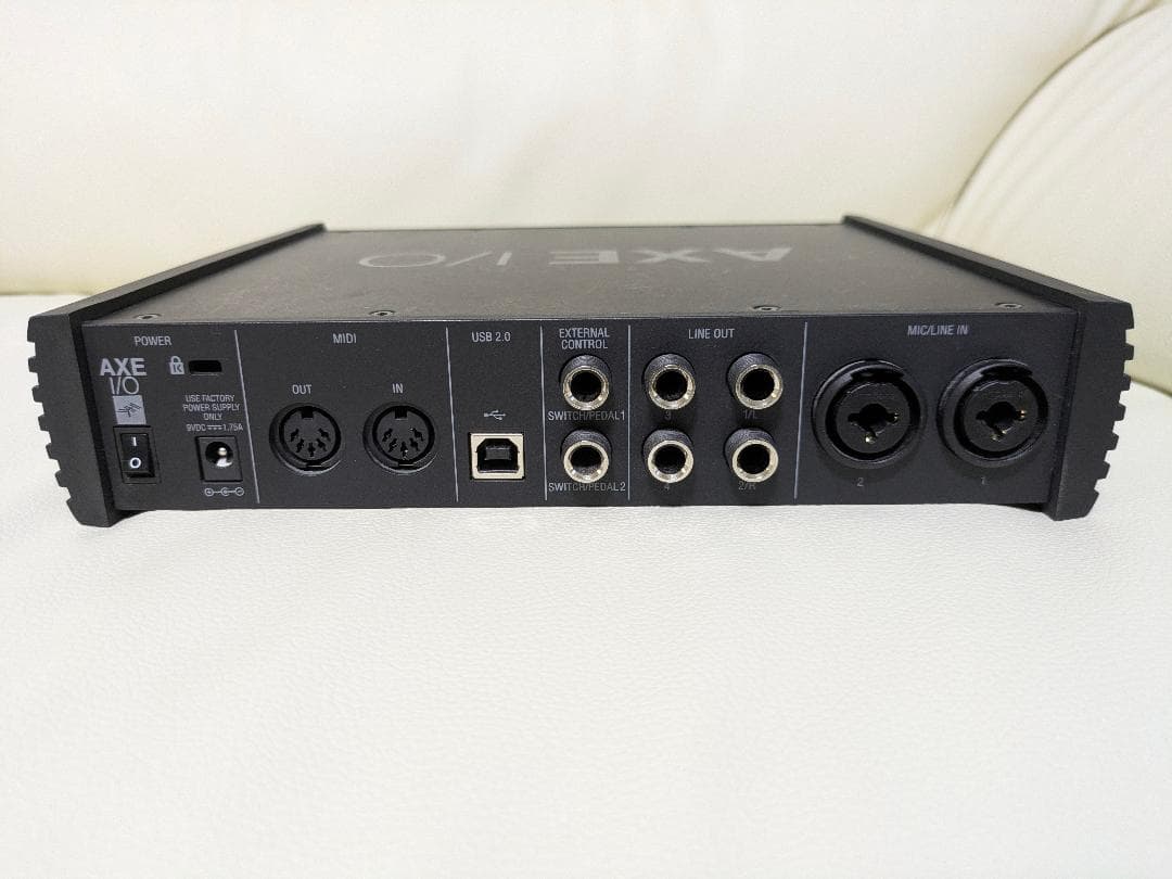IK Multimedia AXE I/O オーディオインターフェイス