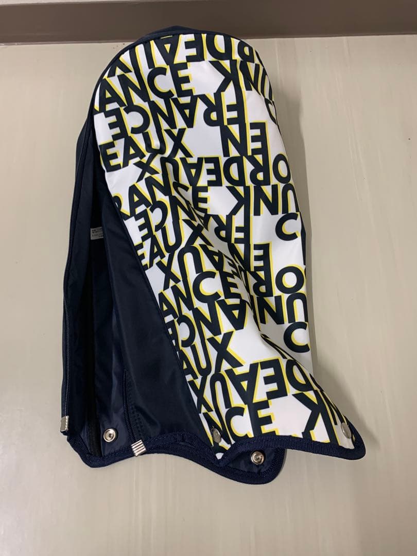 未使用品 CLUNK キャディバッグ 7型 ホワイト/ブラック/イエロー