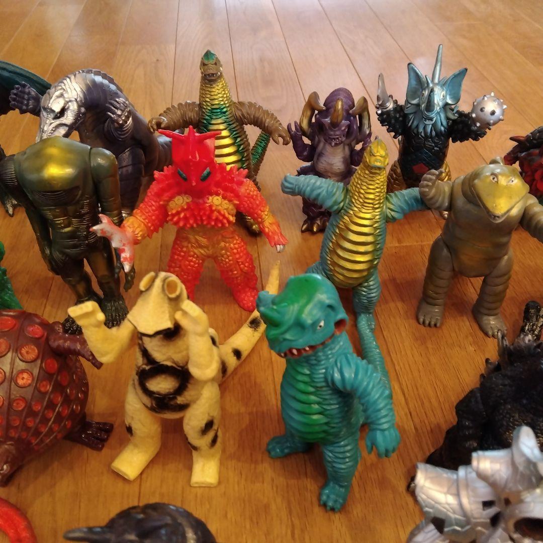 プ*チ様 ウルトラマン　怪獣フィギュアセット 30体