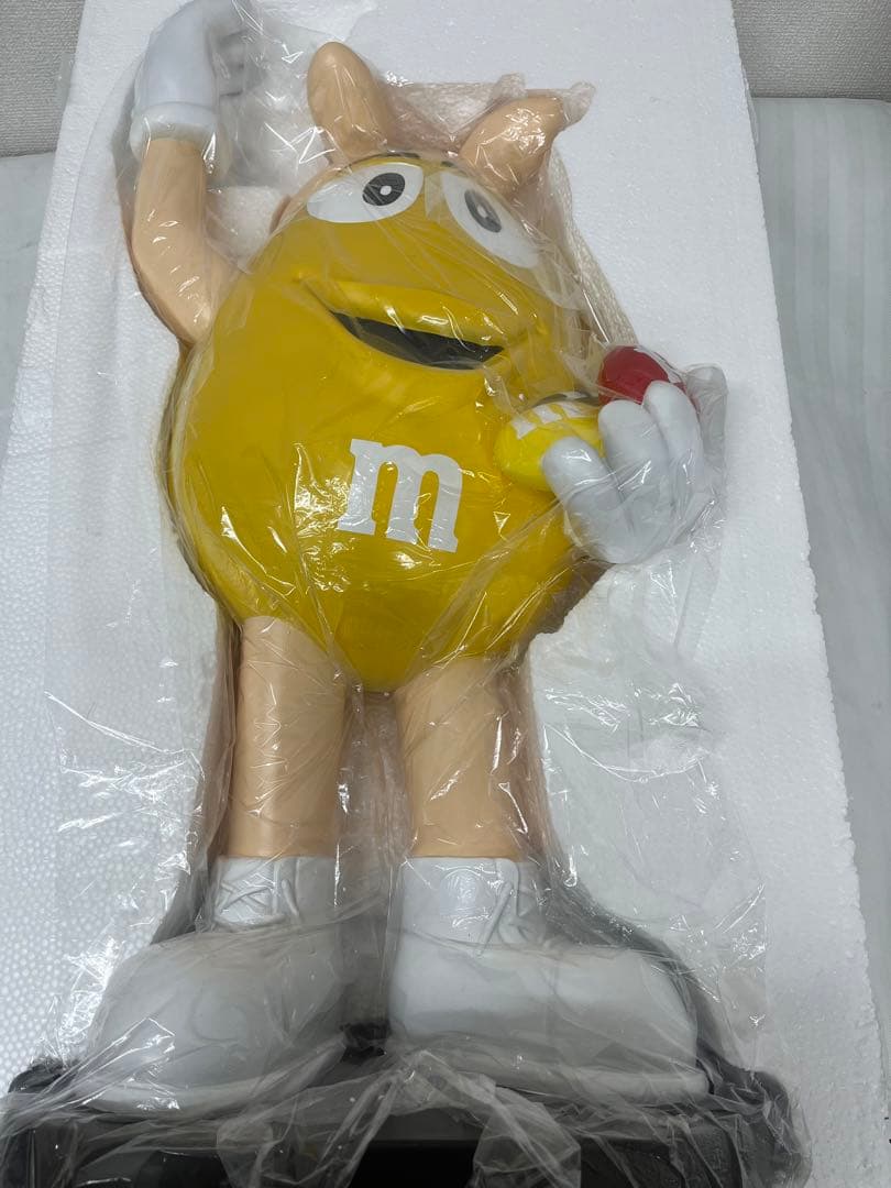 M&M's エムアンドエムズ ディスペンサー フィギュア　置物飾り　イエロー