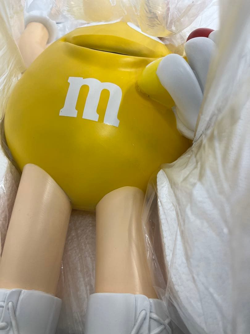 M&M's エムアンドエムズ ディスペンサー フィギュア　置物飾り　イエロー