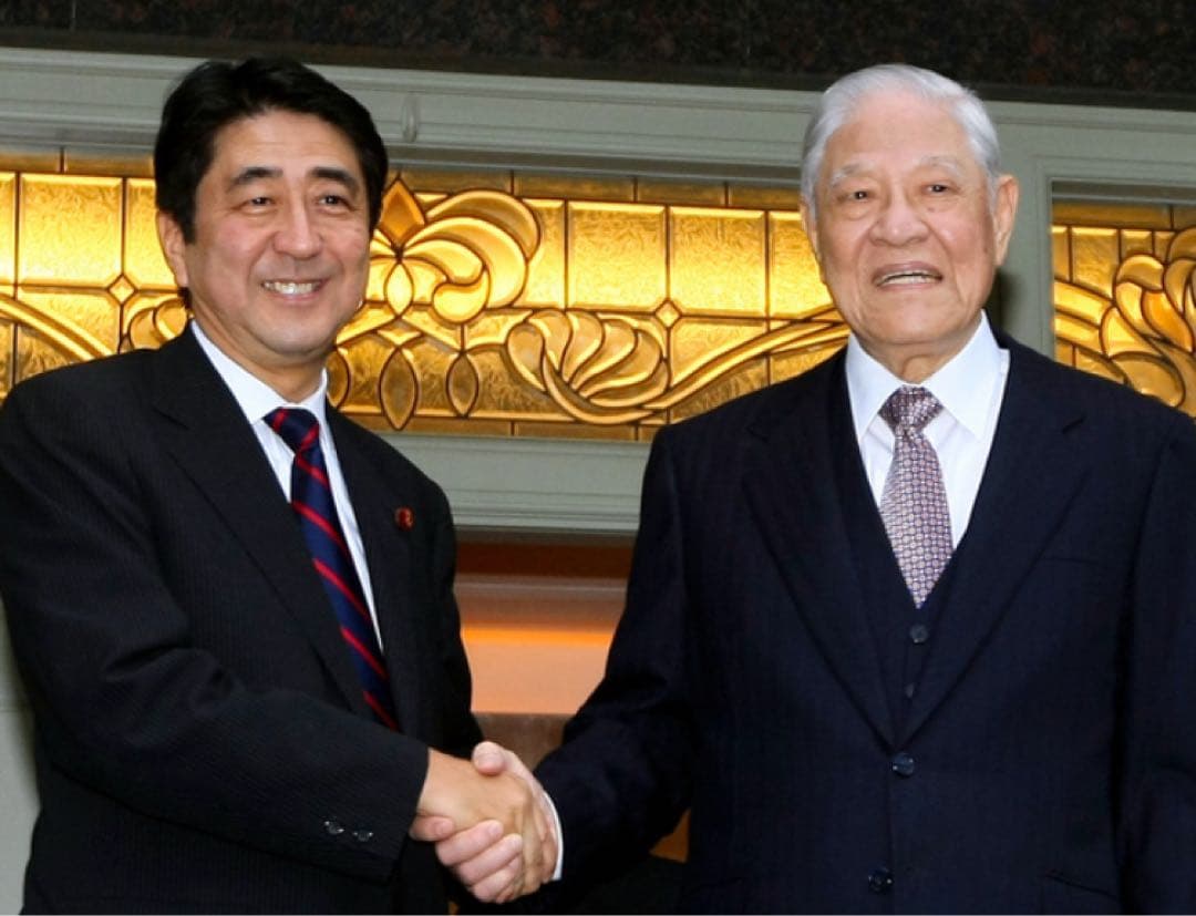 【海外品・希少品】李登輝　総統　限定フィギュア　貯金箱　高市早苗　安倍晋三　台湾