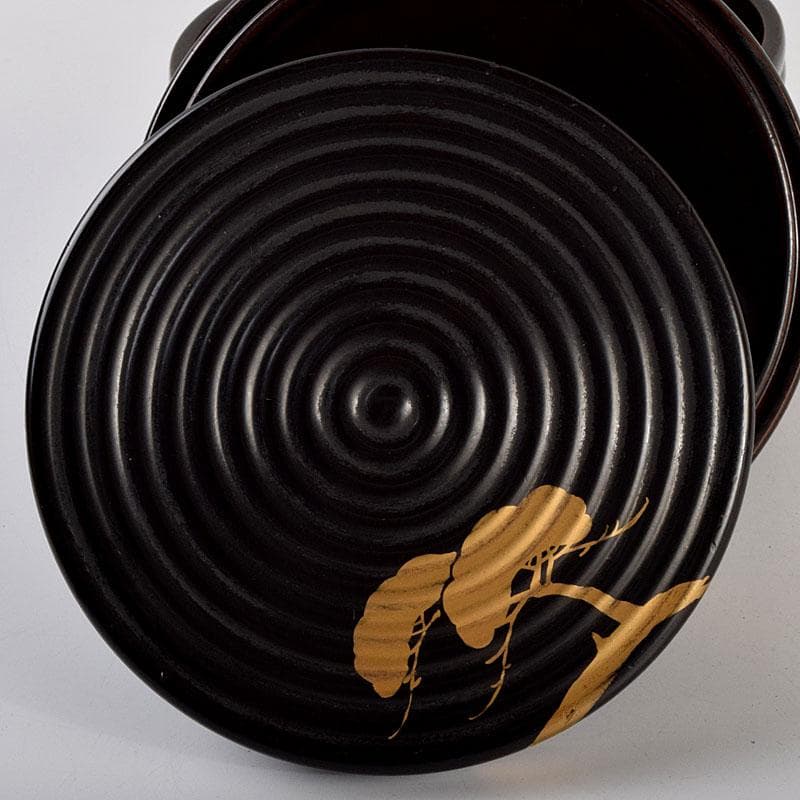 茶道具　黒漆　老松蒔絵　足付に段丸重　重箱　時代箱　C　8893