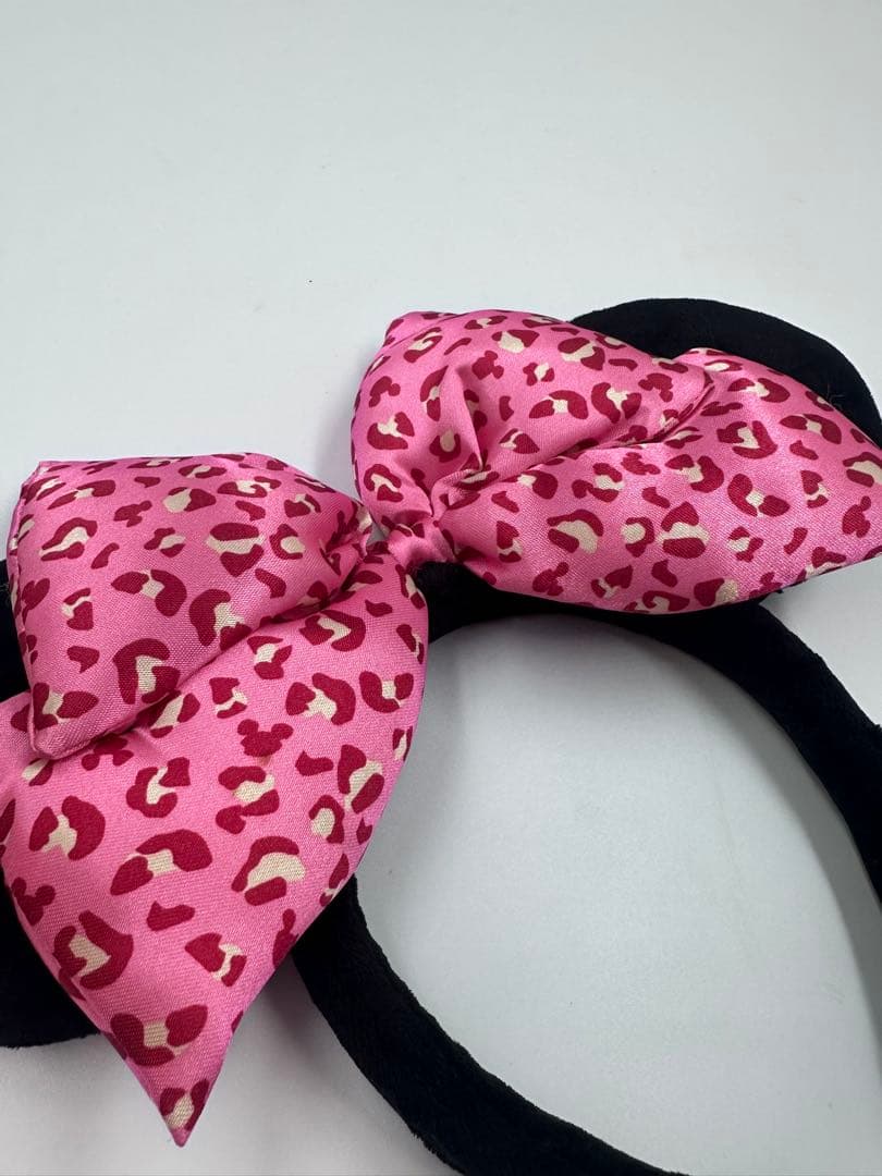 ディズニー ミニー カチューシャ ヒョウ柄 ピンク 隠れミッキー