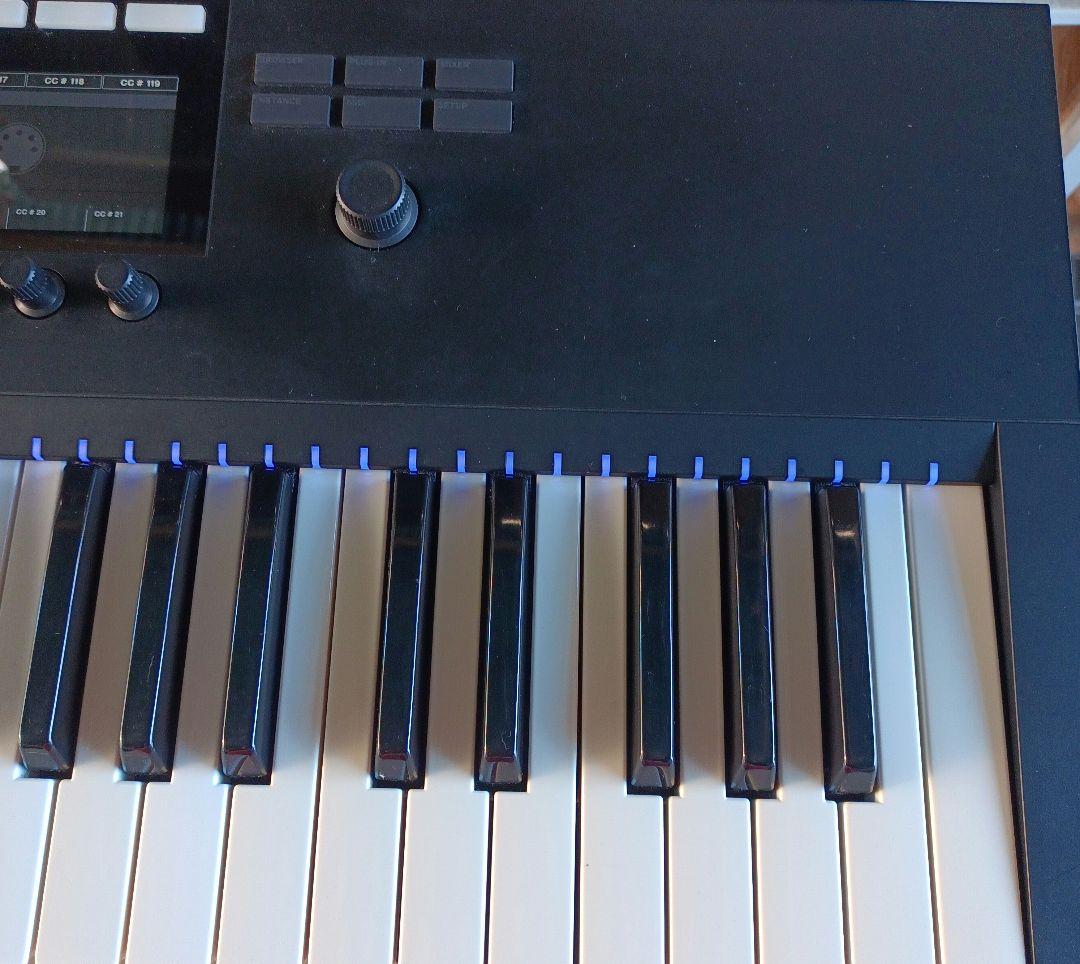 DTM・DAW KOMPLETE KONTROL S49