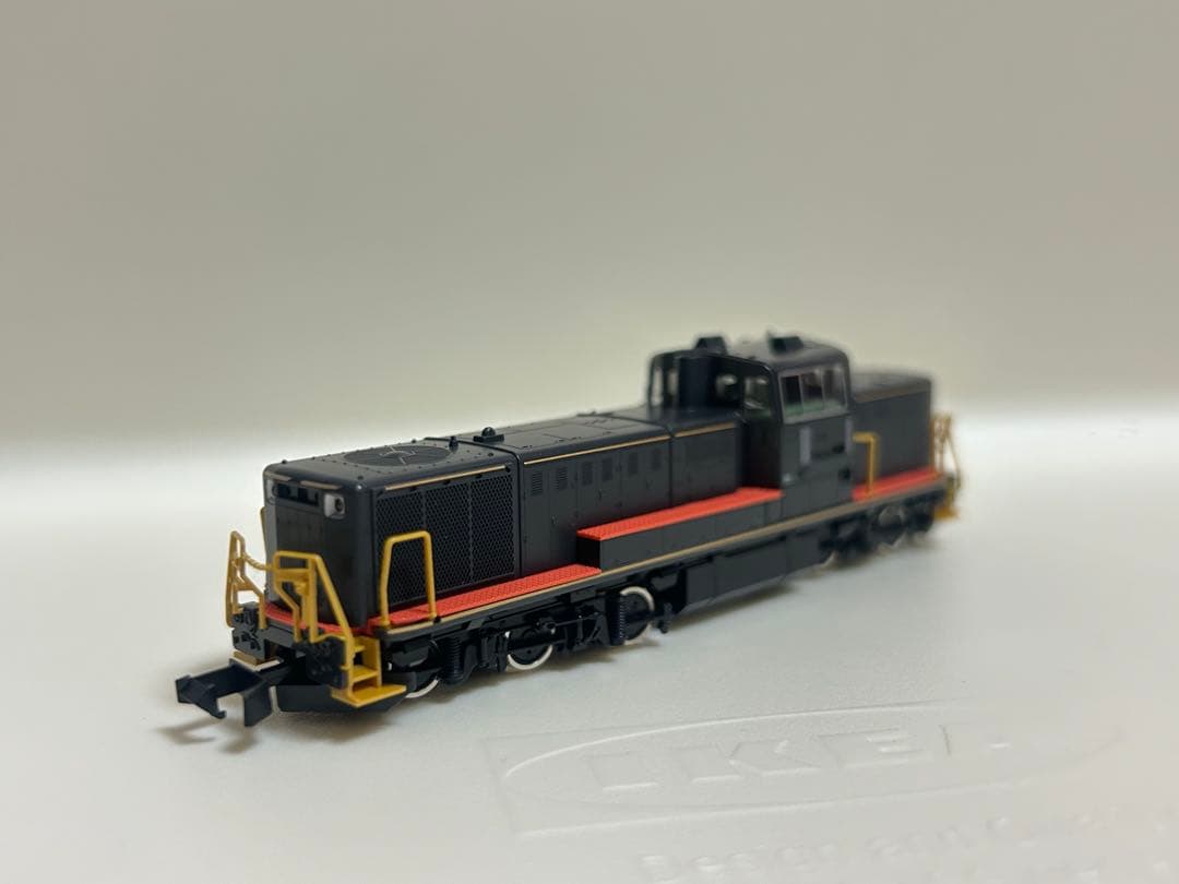 鉄道模型　Nゲージ　TOMIX 2230 DE10 JR九州黒色塗装B