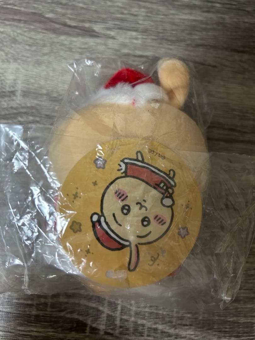 【土日限定値下げ】ちいかわ サンタさんだ！持ちますマスコットうさぎ