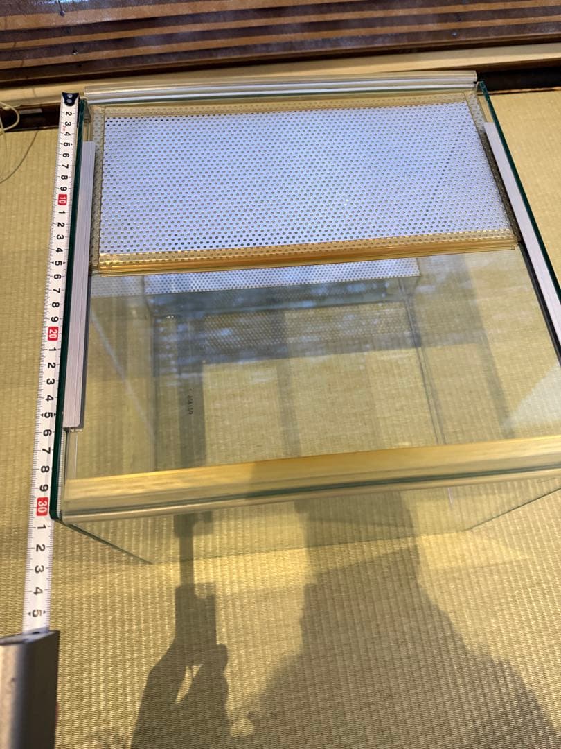 ガラス製 爬虫類飼育用ケージ 30cm ランプ　保温シートフル装備付き