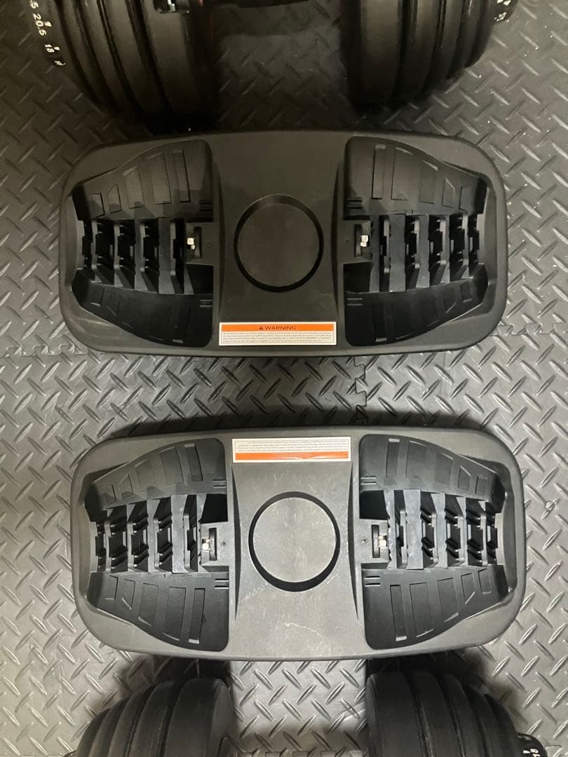 カ*ズ様 可変式ダンベル 最大24kg