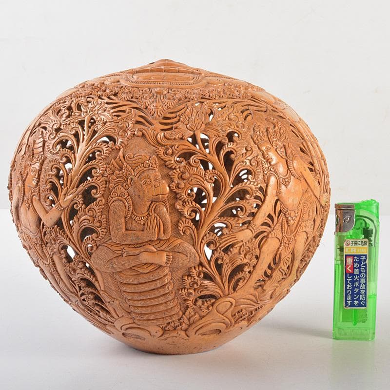 仏教美術　椰子の実彫刻　神獣透　ランプシェード　C　R7318