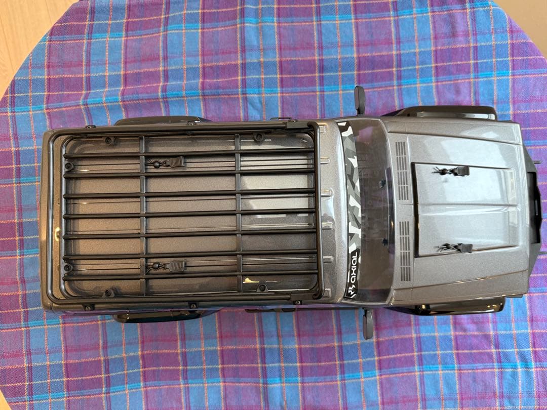 ホビーラジコン axial SCX10 II 2000 JEEP CHEROKEE