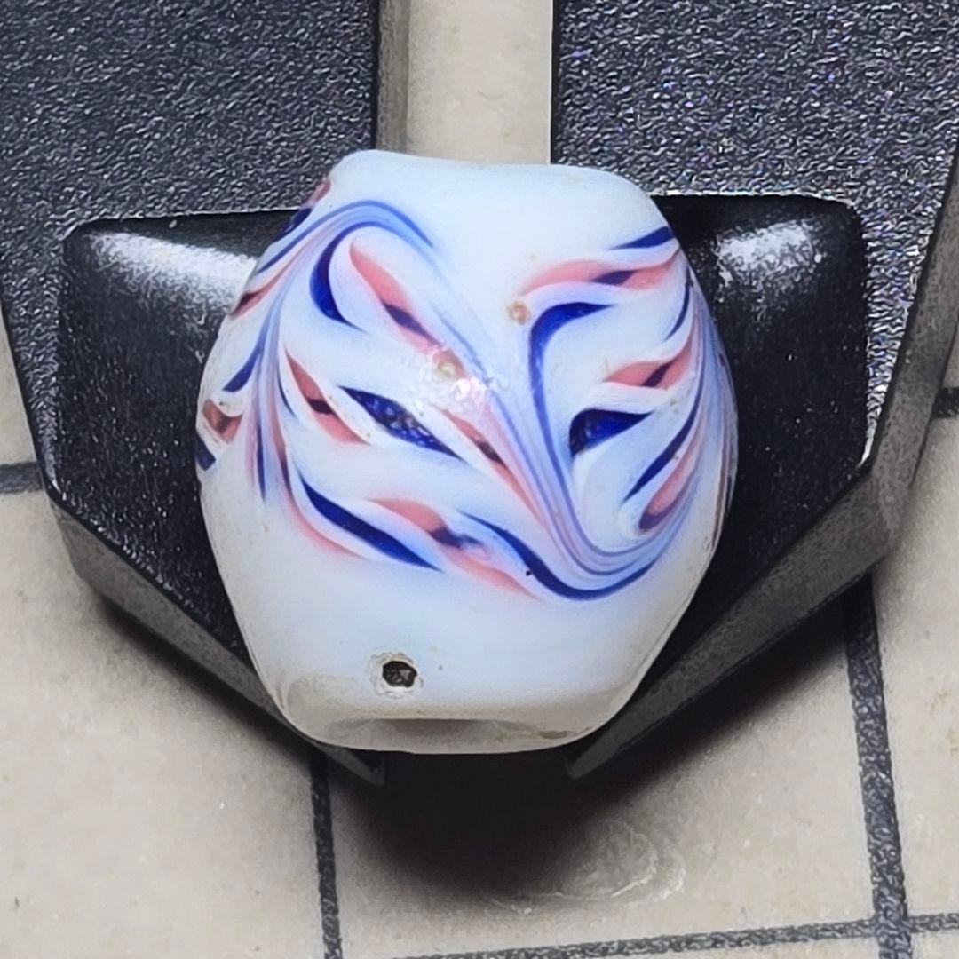 稀少　レース模様のフェザービーズ　goro's等のカスタムに