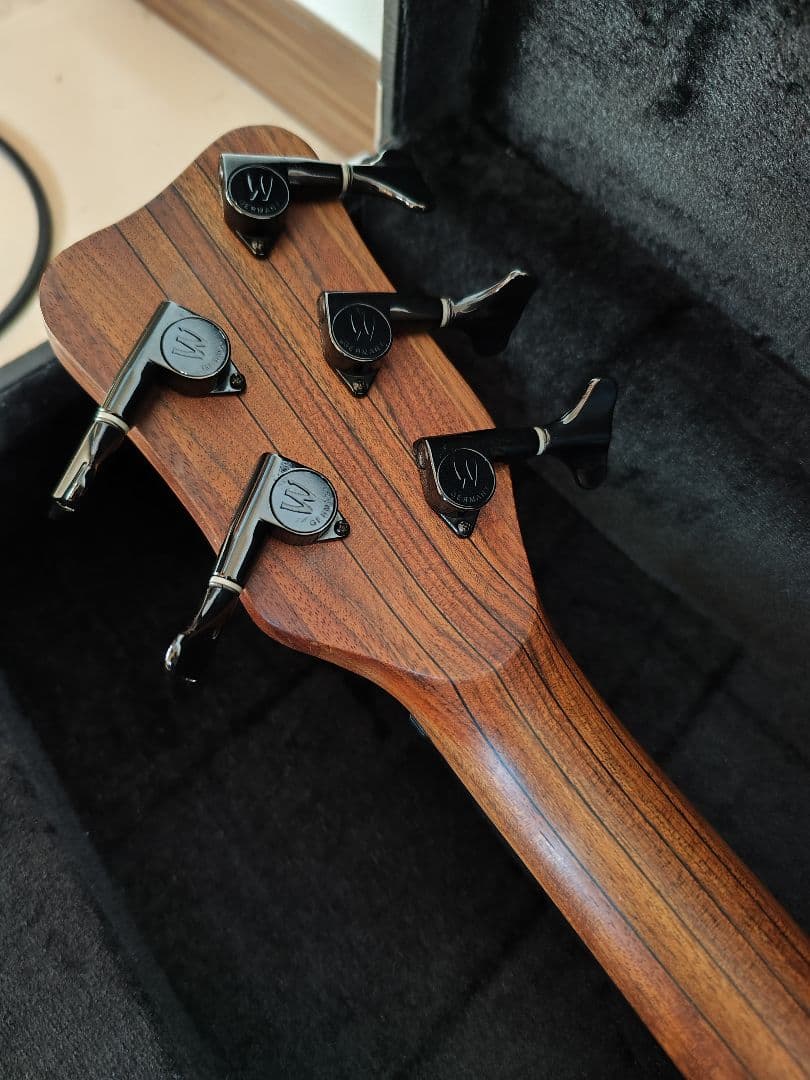 ベース Warwick thumb bass NT 5st