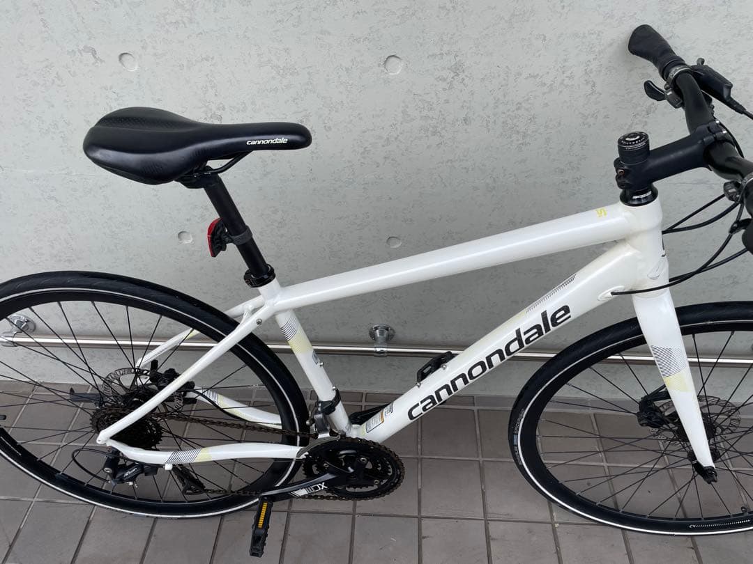 ヨ*ー様 Cannondale quick4 クロスバイク ホワイト