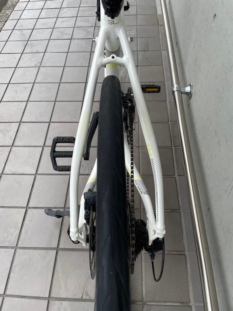 ヨ*ー様 Cannondale quick4 クロスバイク ホワイト