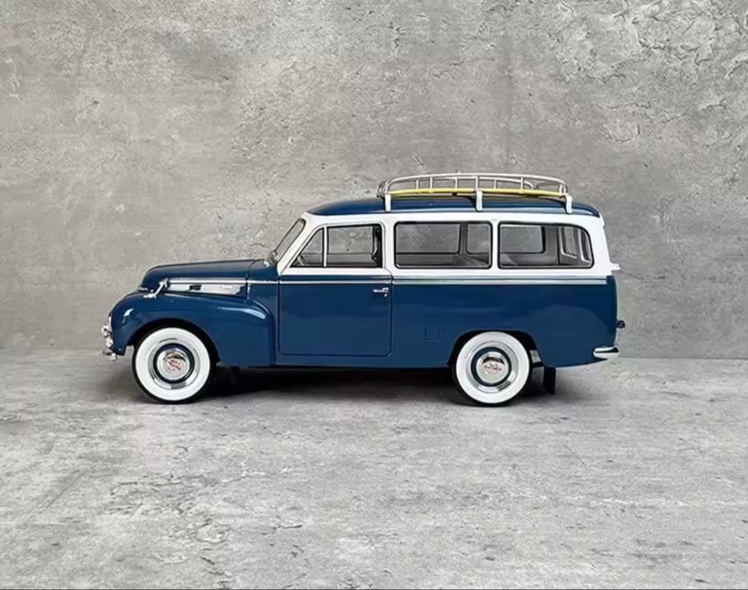 1/18ボルボ クラシックバン ダークブルー