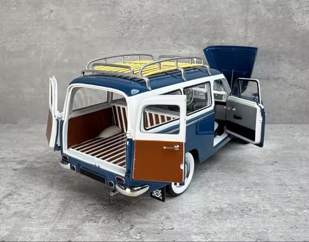 1/18ボルボ クラシックバン ダークブルー