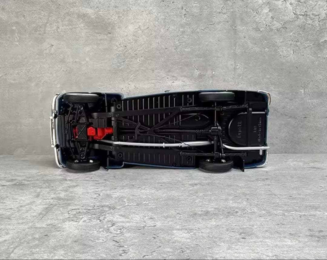 1/18ボルボ クラシックバン ダークブルー