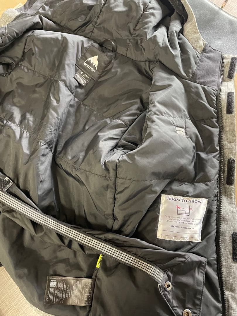 Burton 子ども用スノーボードウェア グレー/ブラック　Sサイズ